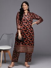 A PLUS BY AHALYAA Women Floral Printed Regular Gotta Patti Velvet Kurta with Trousers