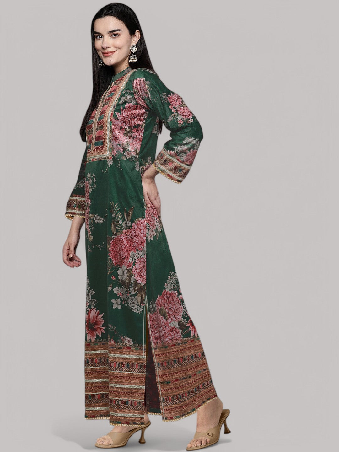 Ahalyaa Women Floral Printed Sequinned Floral Kurta