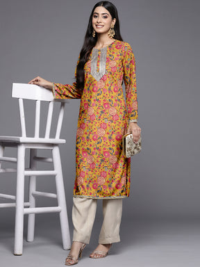 Women Floral Printed Patchwork Velvet Kurta