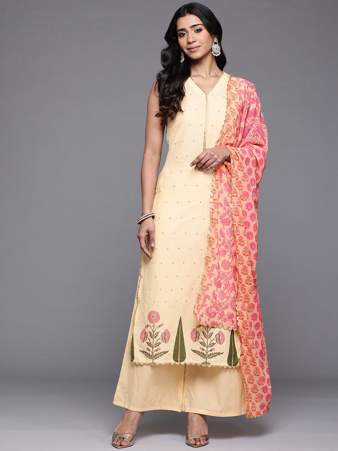 Ahalyaa Floral Printed Gotta Patti Pure Cotton Kurta With Palazzos & Dupatta