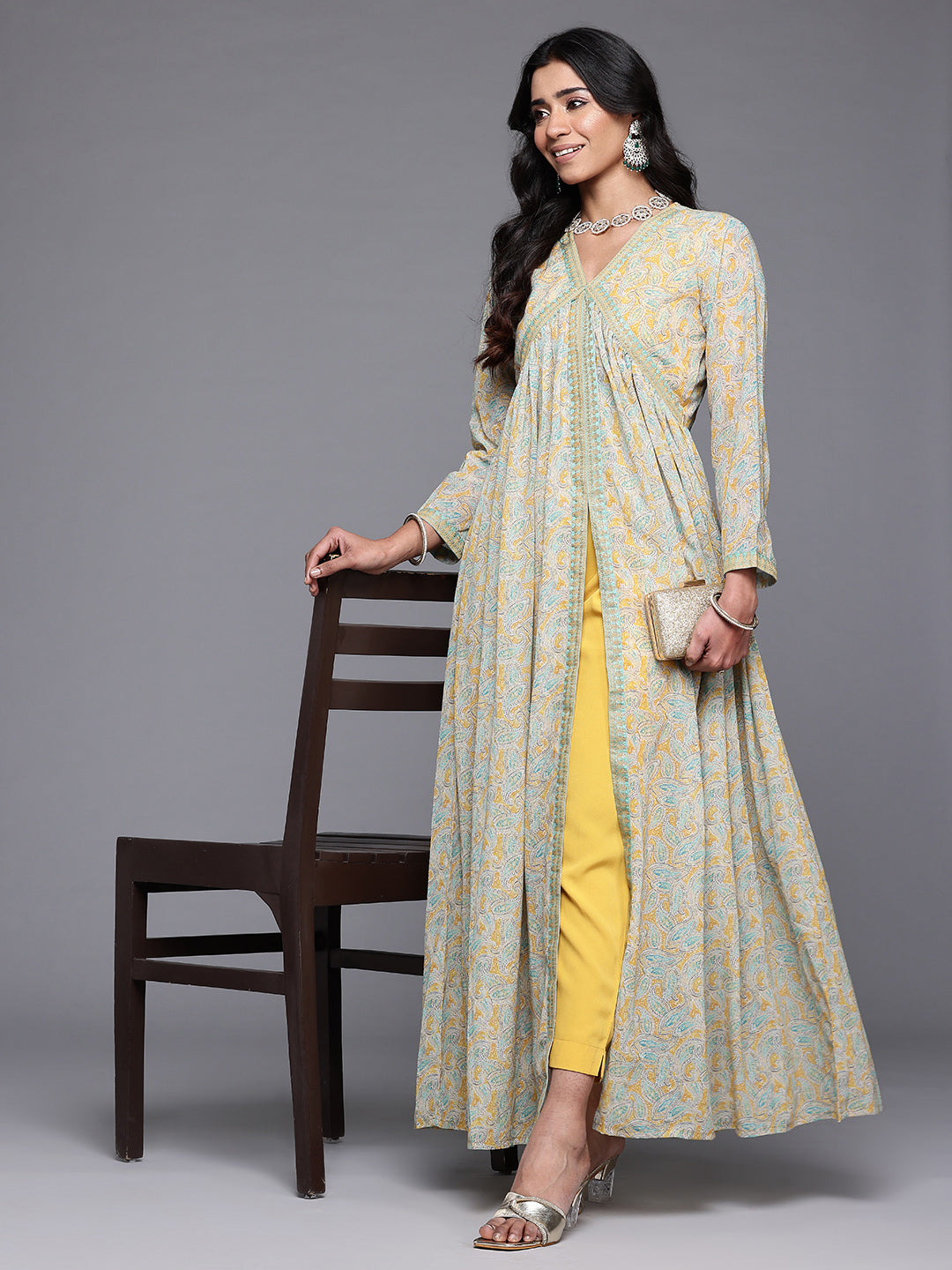 Ahalyaa Paisley Printed High Slit Kurta with Trousers