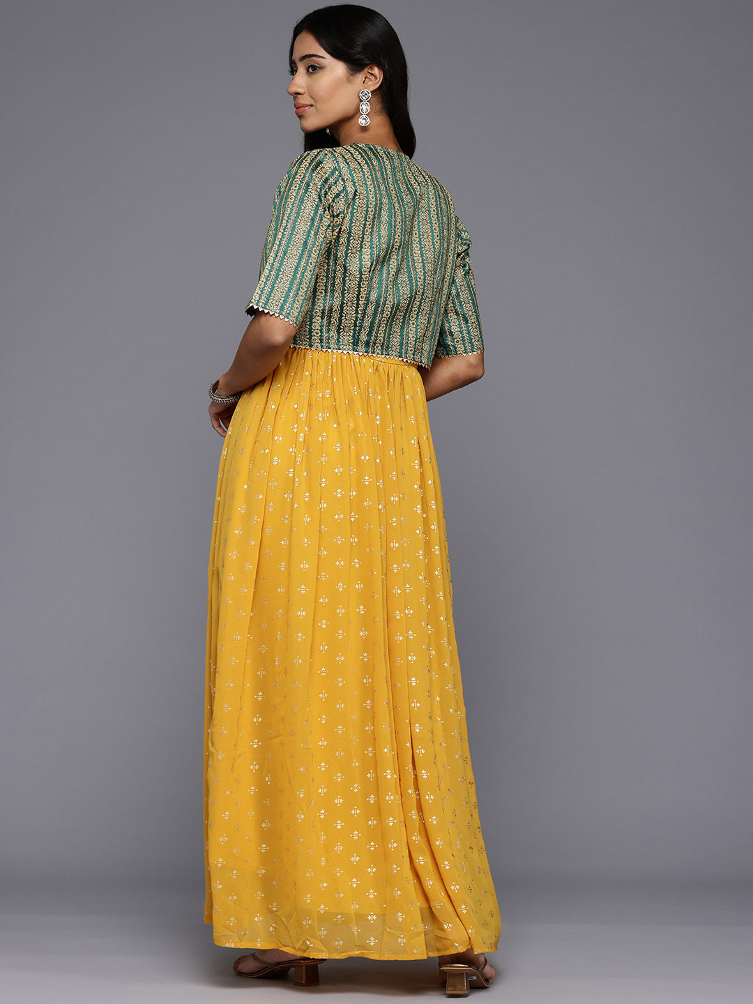 Ethnic Motifs Printed Maxi Gown with Shrug