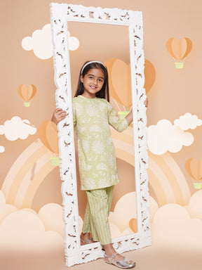 Girls Ethnic Motifs Printed Gotta Patti Pure Cotton Kurta & Palazzos