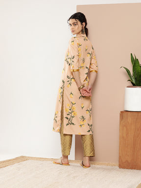 Ahalyaa Women Tan & Yellow Floral Printed Floral Crepe Kurta