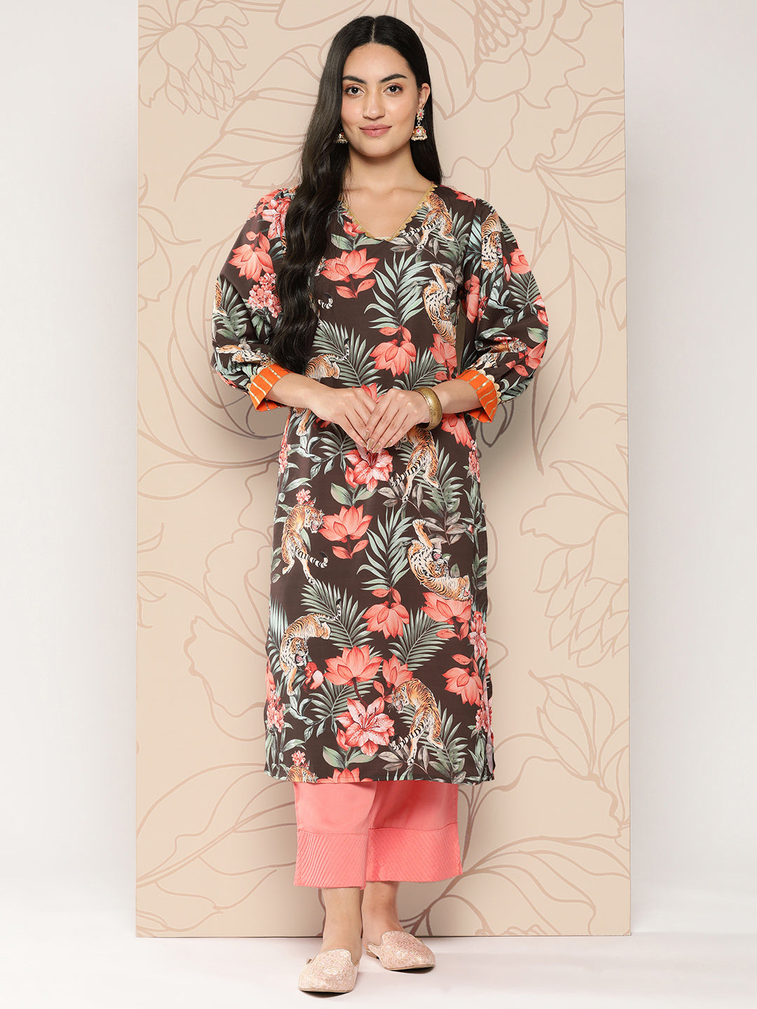 Ahalyaa Women Floral Printed Gotta Patti Crepe Kurta