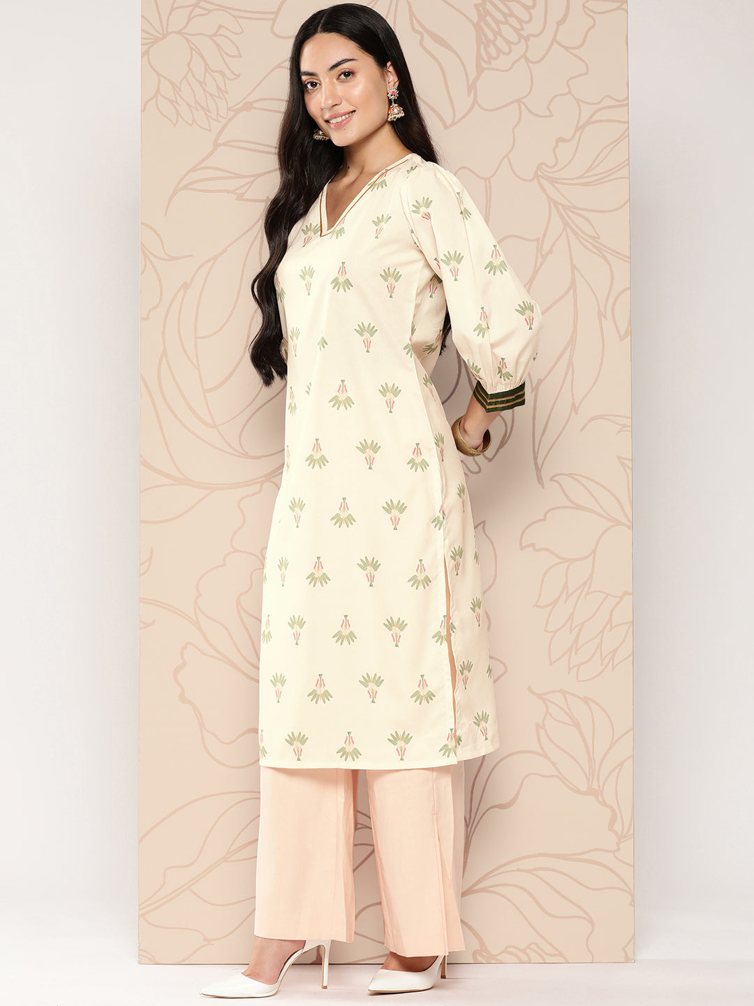 Ahalyaa Women Floral Printed Gotta Patti Crepe Kurta