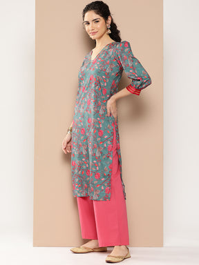 Ahalyaa Women Floral Printed Gotta Patti Floral Crepe Kurta