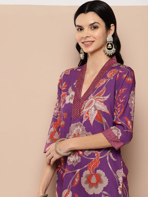 Ahalyaa Women Floral Printed Crepe Kurta