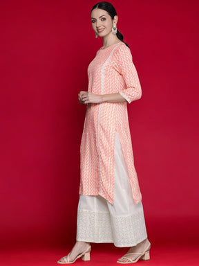 Ahalyaa Chevron Printed Round Neck Straight Kurta