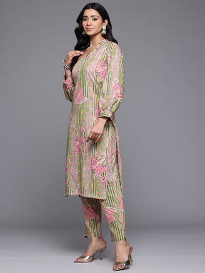 Ahalyaa Floral Printed Gotta Patti Pure Cotton Kurta with Trousers