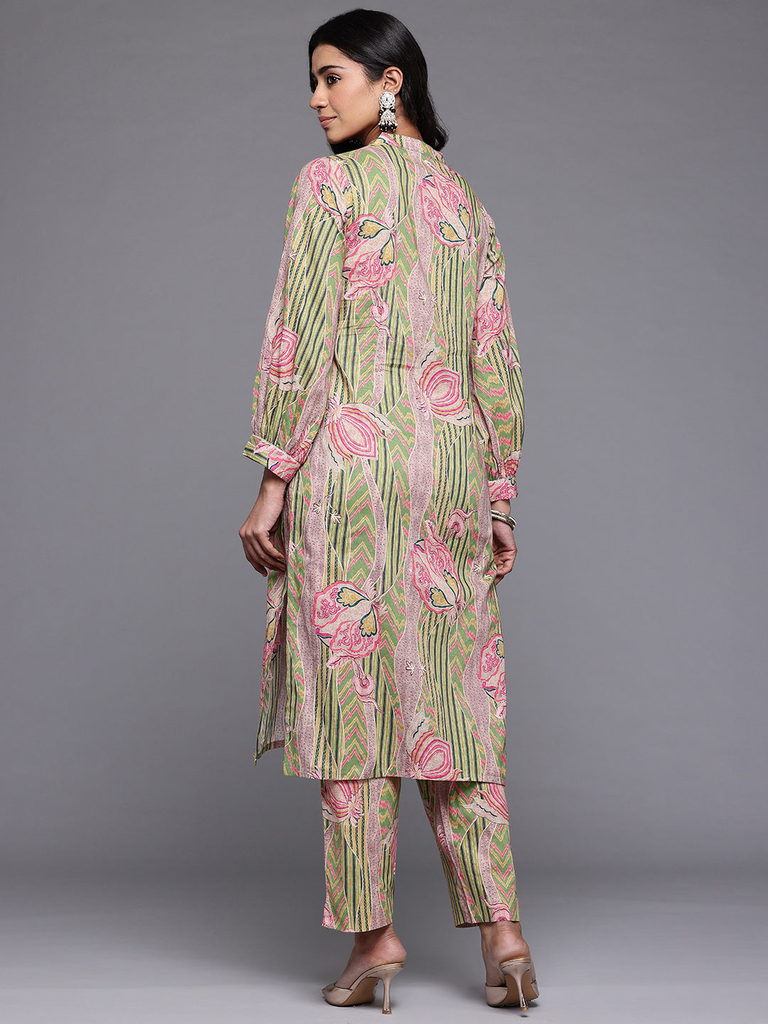 Ahalyaa Floral Printed Gotta Patti Pure Cotton Kurta with Trousers