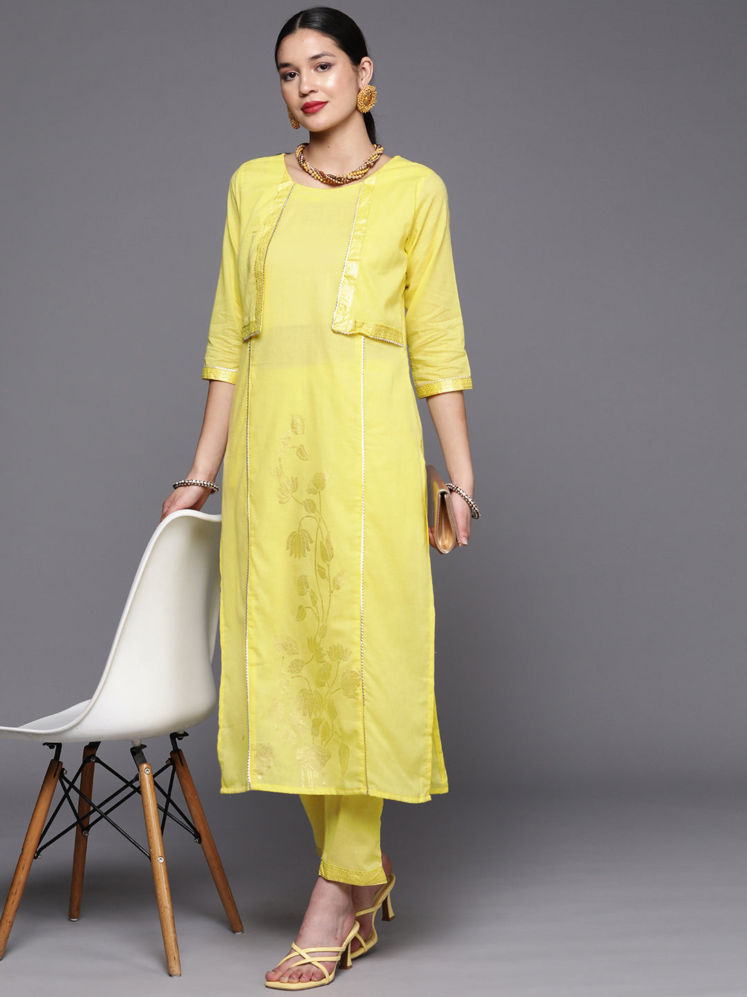 Ahalyaa Women Yellow Pure Cotton Printed Floral Kurta With Trousers