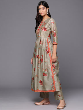 Ahalyaa Women Floral Printed Regular Kurta with Trousers