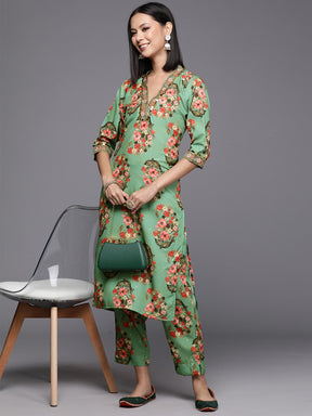 Ahalyaa Women Floral Printed Regular Kurta with Trousers