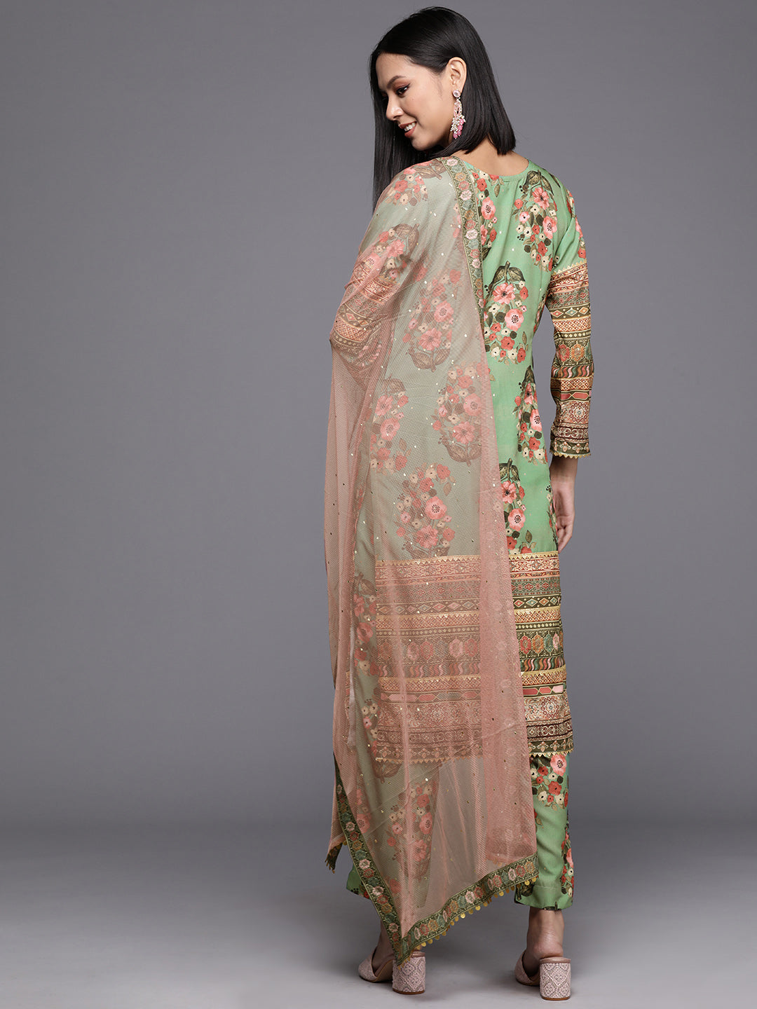 Ahalyaa Women Floral Printed Regular Kurta with Trousers & With Dupatta