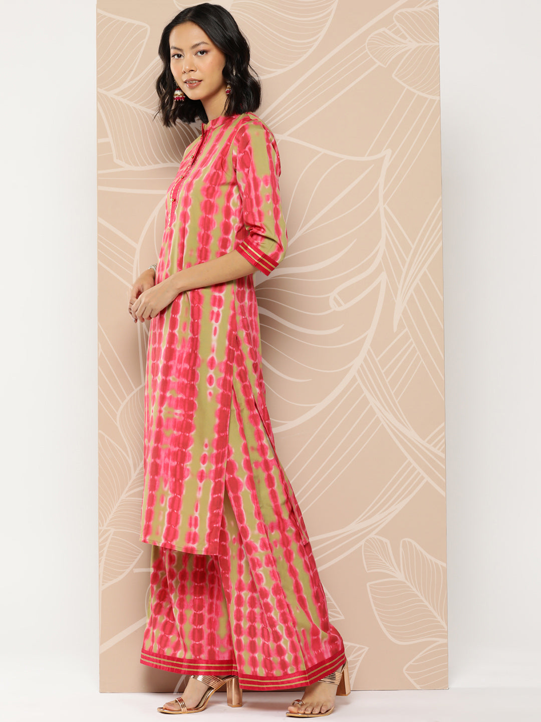 Ahalyaa Women Printed Regular Kurta with Palazzos