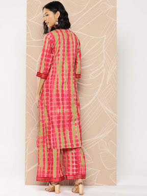 Ahalyaa Women Printed Regular Kurta with Palazzos