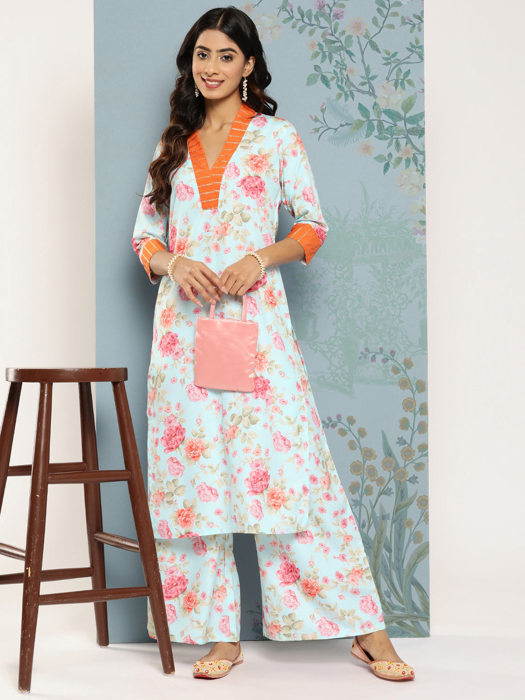 Ahalyaa Floral Printed Kurta With Palazzos