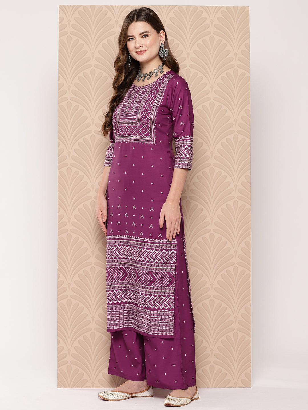 Ahalyaa Women Bandhani Printed Regular Gotta Patti Kurta with Palazzos