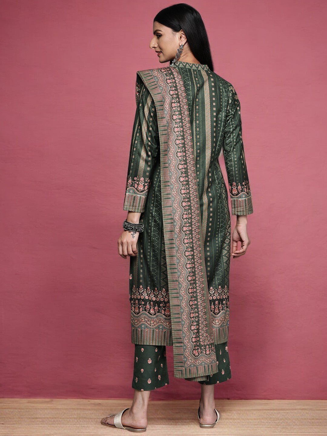 Green Printed Gotta Patti Velvet Kurta with Trousers & With Dupatta