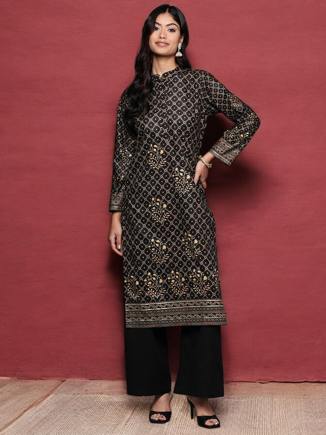 Black Bandhani Printed Gotta Patti Velvet Kurta