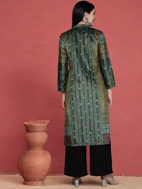 Women Printed Gotta Patti Velvet Kurta