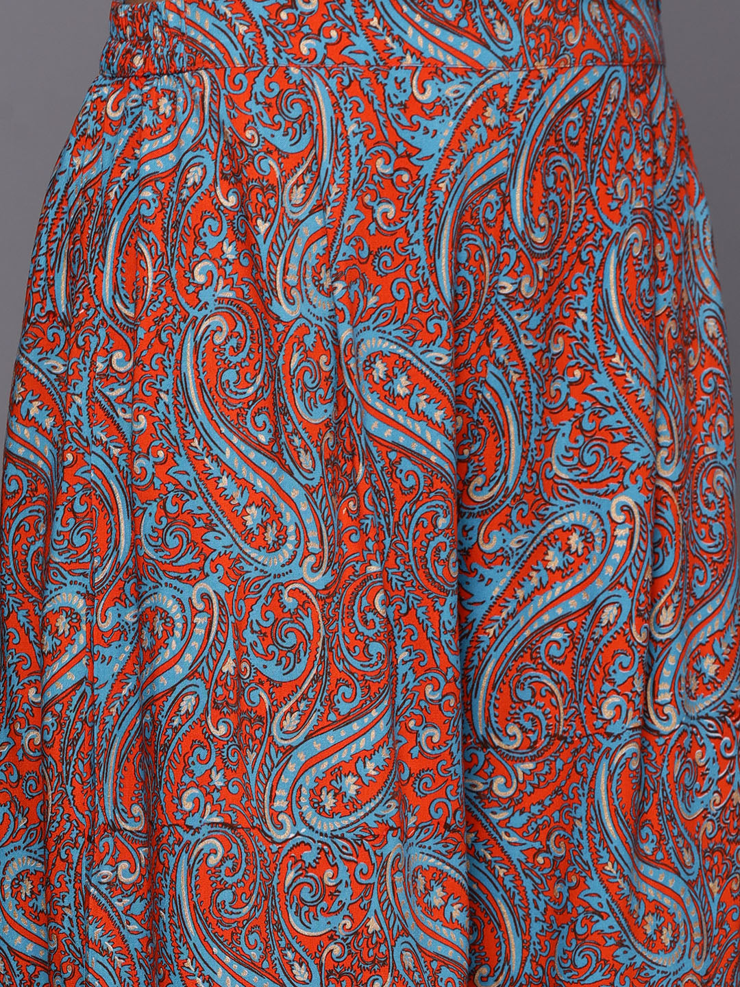 Ahalyaa Women Printed Tunic & Trousers with Gotta Patti Details