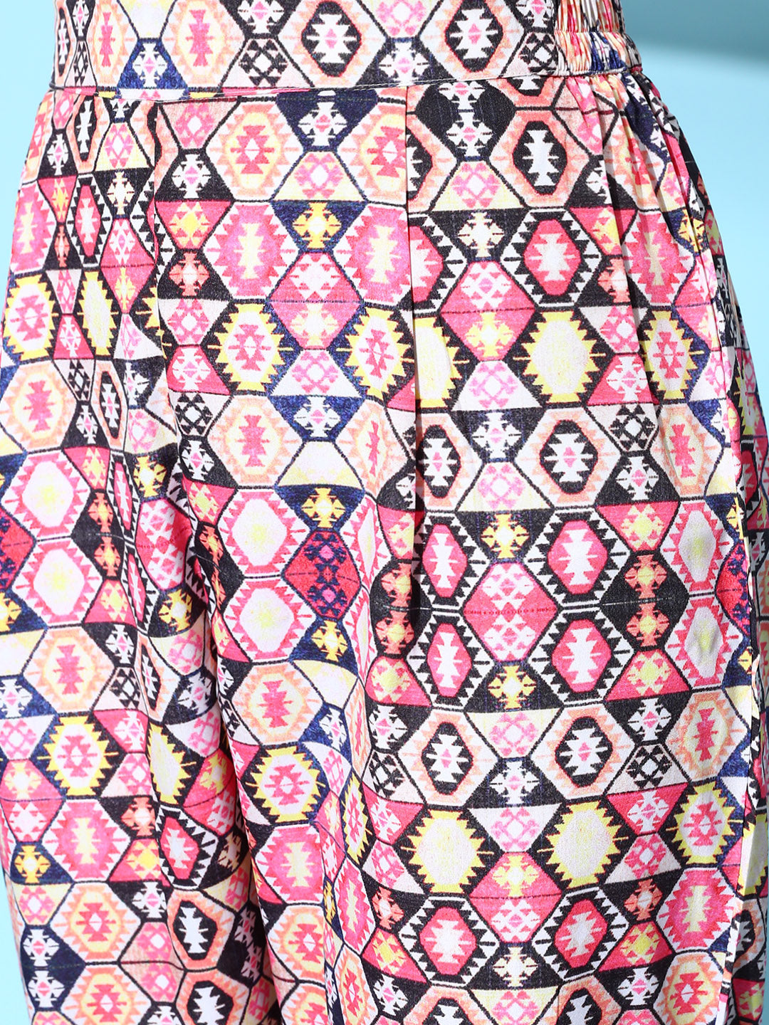 Ahalyaa Women Printed Tunic with Trousers