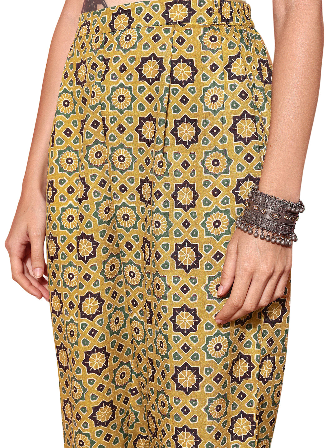 Ahalyaa Women Printed Tunic with Trousers