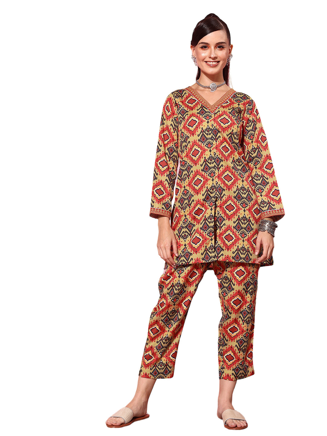 Ahalyaa Women Printed Tunic with Trousers