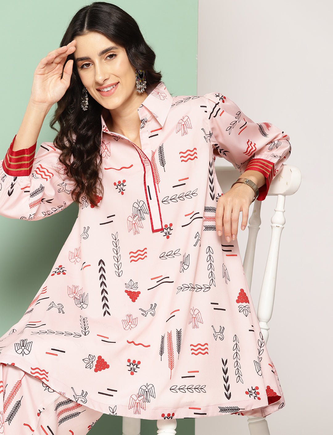 Ahalyaa Women Printed Ethnic Tunic with Palazzos