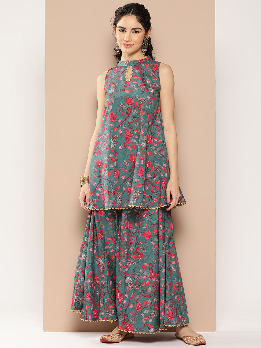 Ahalyaa Women Floral Printed Co-Ords