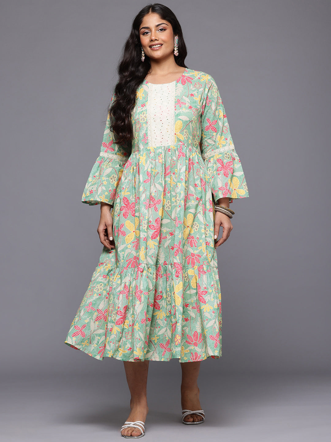 A PLUS BY AHALYAA Plus Size Floral Printed Bell Sleeves Pure Cotton A-Line Midi Dress