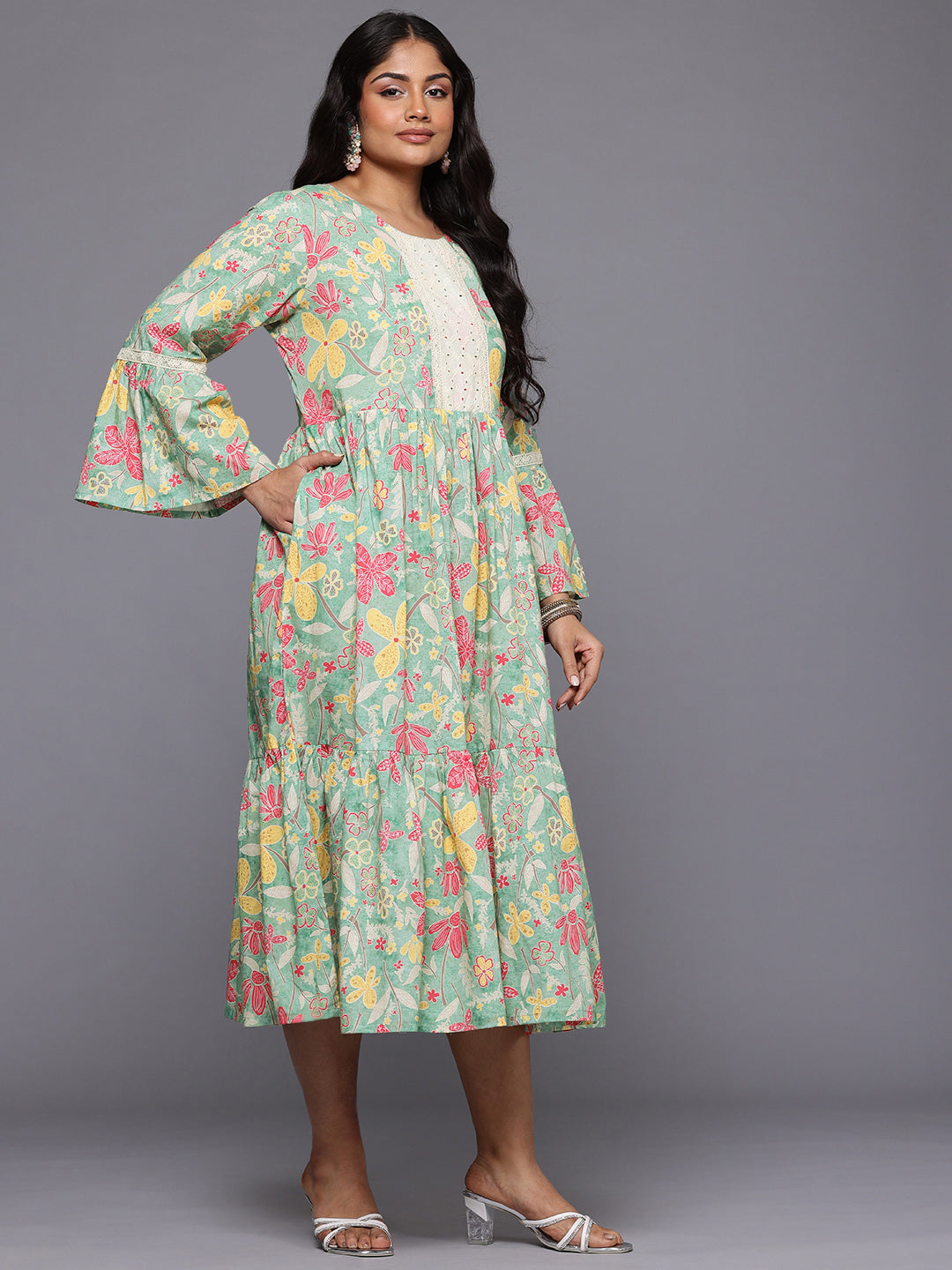 A PLUS BY AHALYAA Plus Size Floral Printed Bell Sleeves Pure Cotton A-Line Midi Dress