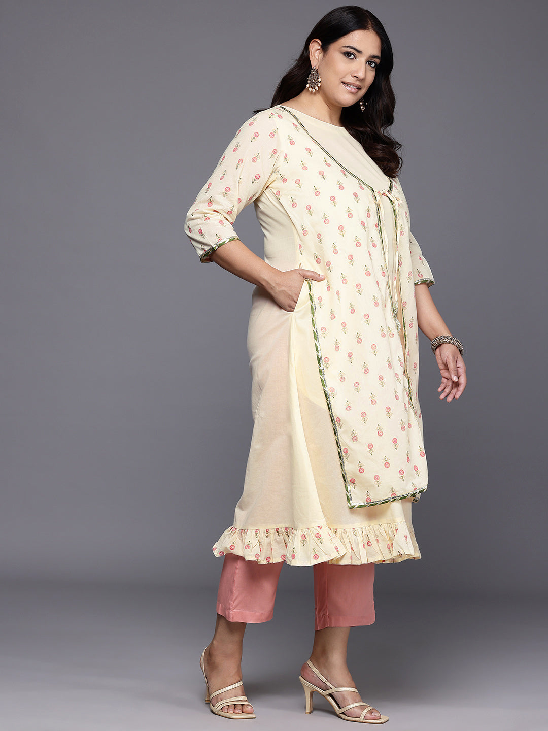 Plus Size Floral Printed Gotta Patti Pure Cotton Kurta