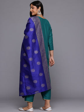 A PLUS BY AHALYAA Plus Size Gotta Patti Kurta with Trousers & With Dupatta