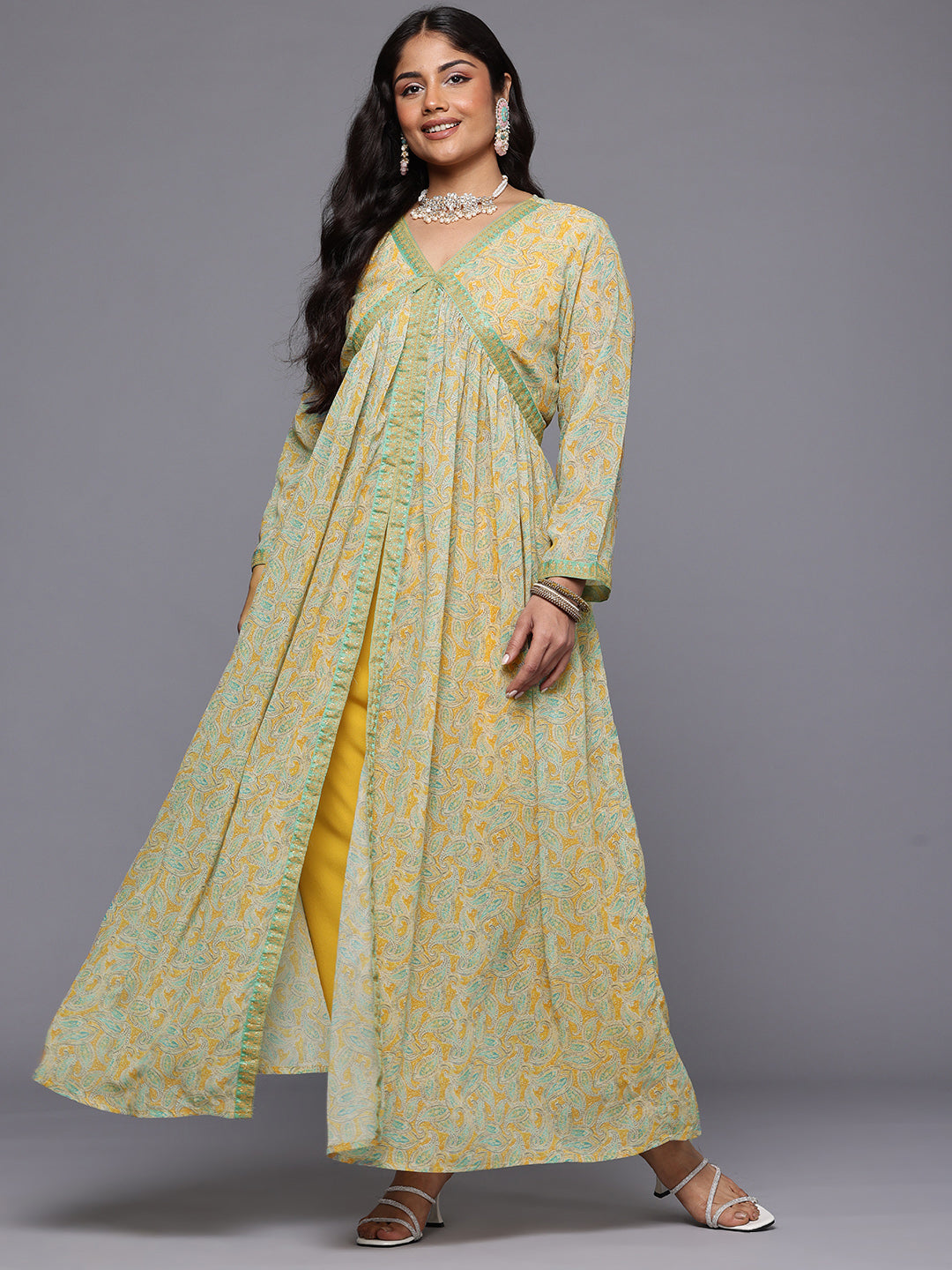 A PLUS BY AHALYAA Plus Size Paisley Printed High Slit Thread Work Kurta with Trousers