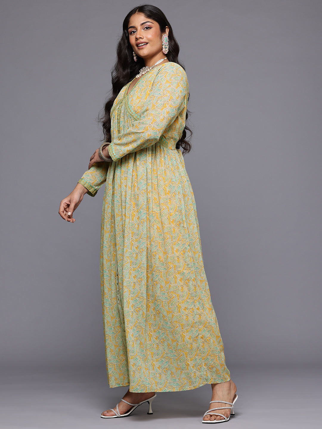 A PLUS BY AHALYAA Plus Size Paisley Printed High Slit Thread Work Kurta with Trousers