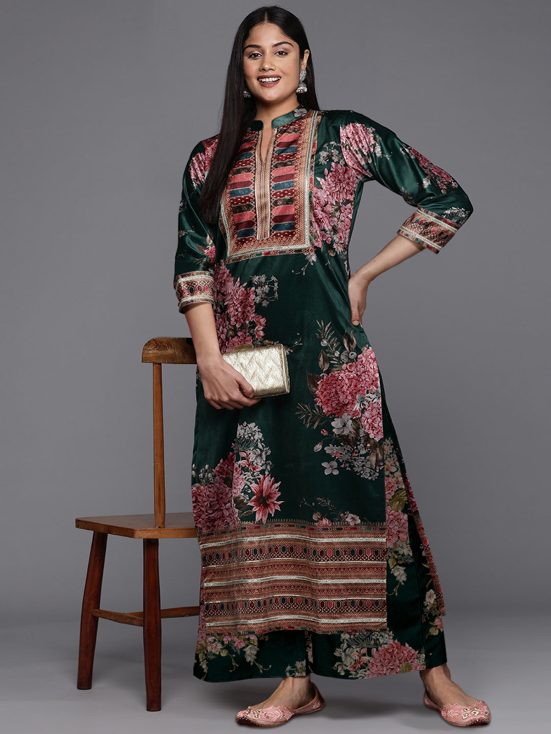 Ahalyaa Plus Size Digital Printed Velvet Kurta and Palazzo Set