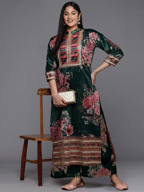 Ahalyaa Plus Size Digital Printed Velvet Kurta and Palazzo Set