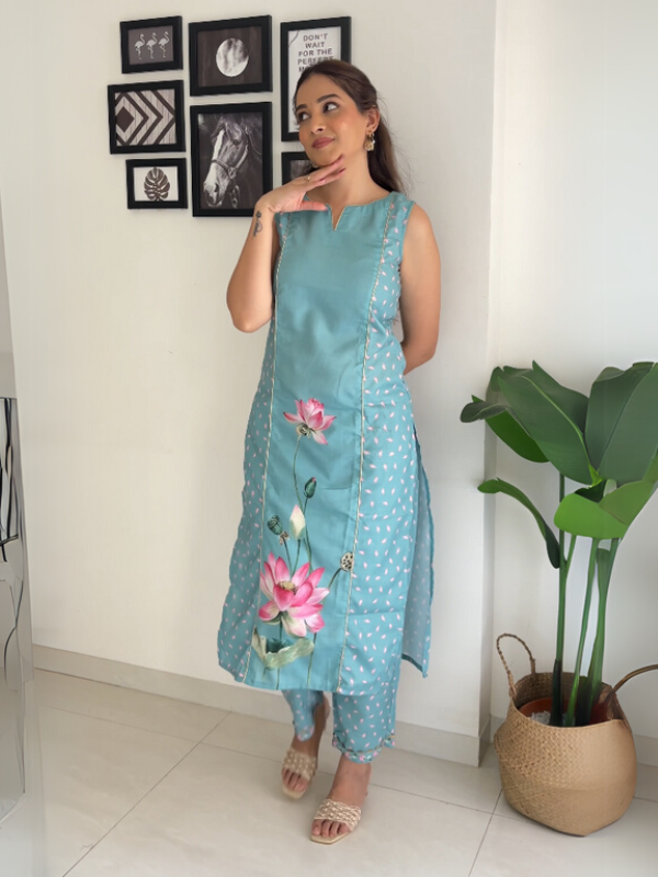 Floral Printed Panelled Gotta Patti Kurta with Trousers