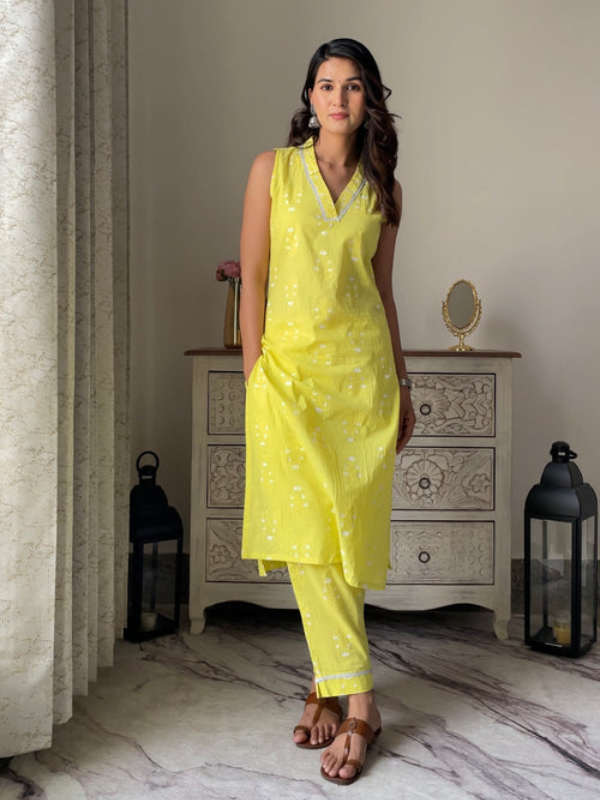 Floral Printed Pure Cotton Kurta with Trousers