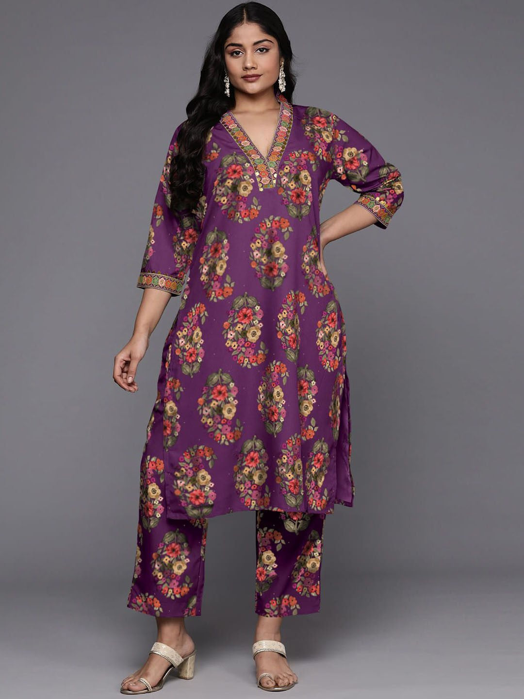 Plus Size Floral Printed Straight Sequinned Kurta with Trousers