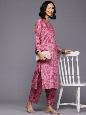 Ahalyaa Floral Printed Sequinned Velvet Kurta with Trousers