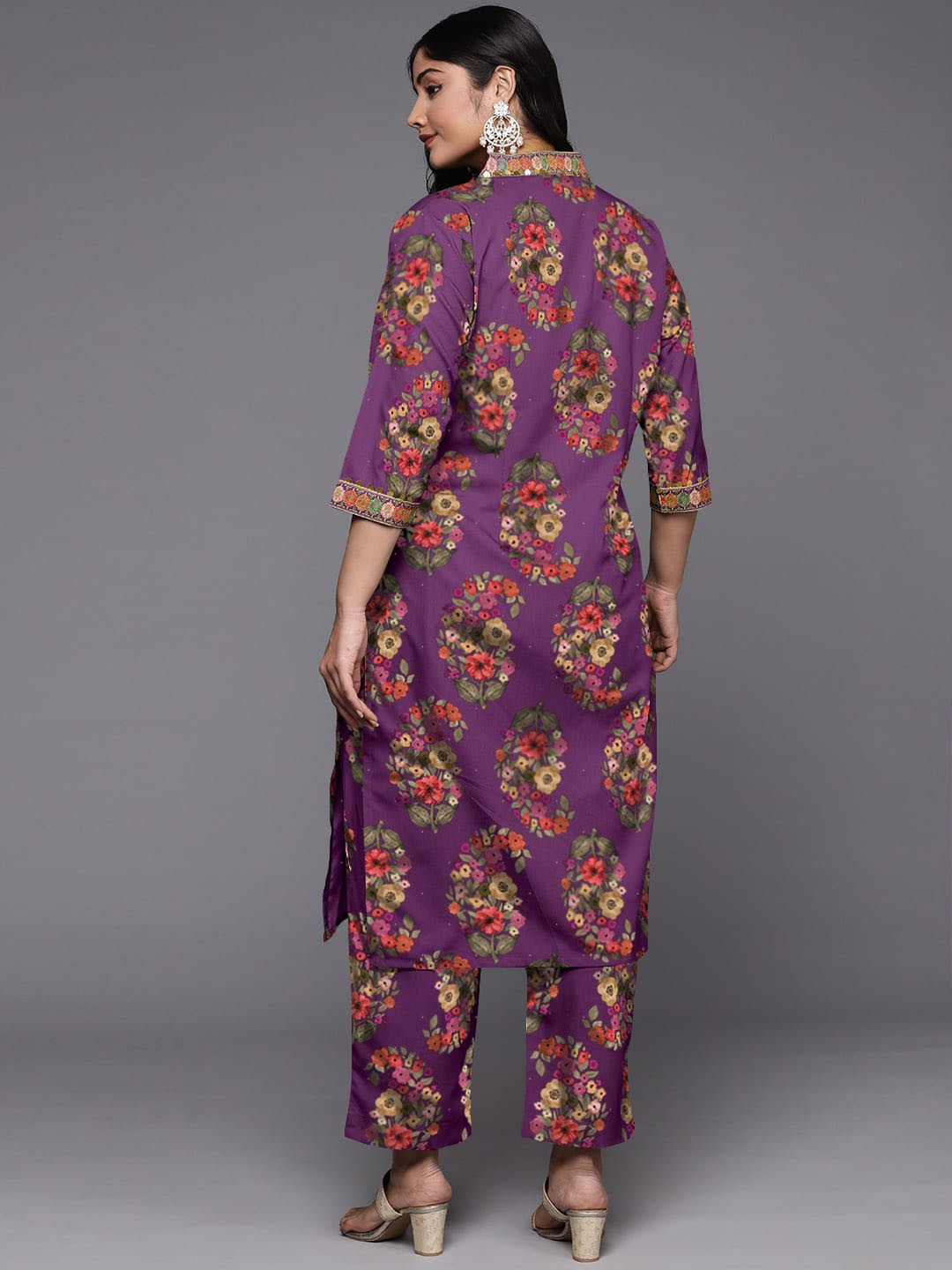 Plus Size Floral Printed Straight Sequinned Kurta with Trousers