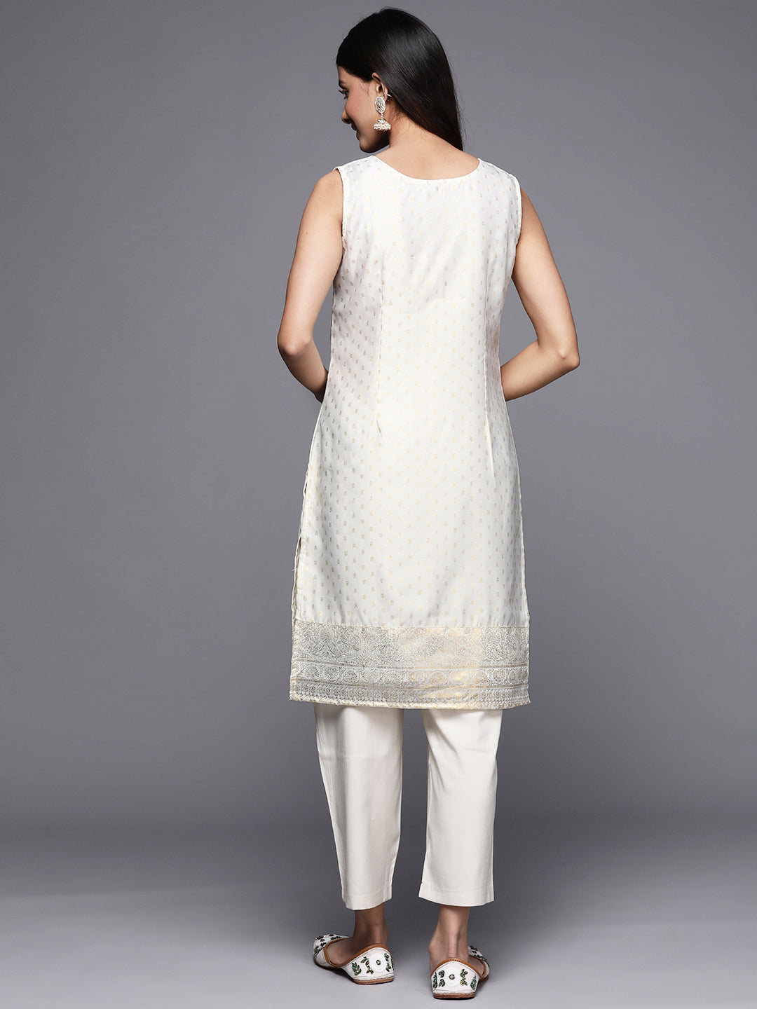 Off White & Gold-Toned Geometric Printed Kurta